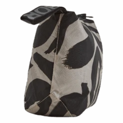 BJØRN BORG Serena Toilet Case Patterned 10 BJØRN BORG Serena Toilet Case Patterned -BJØRN BORG kauppa 09470 20 003