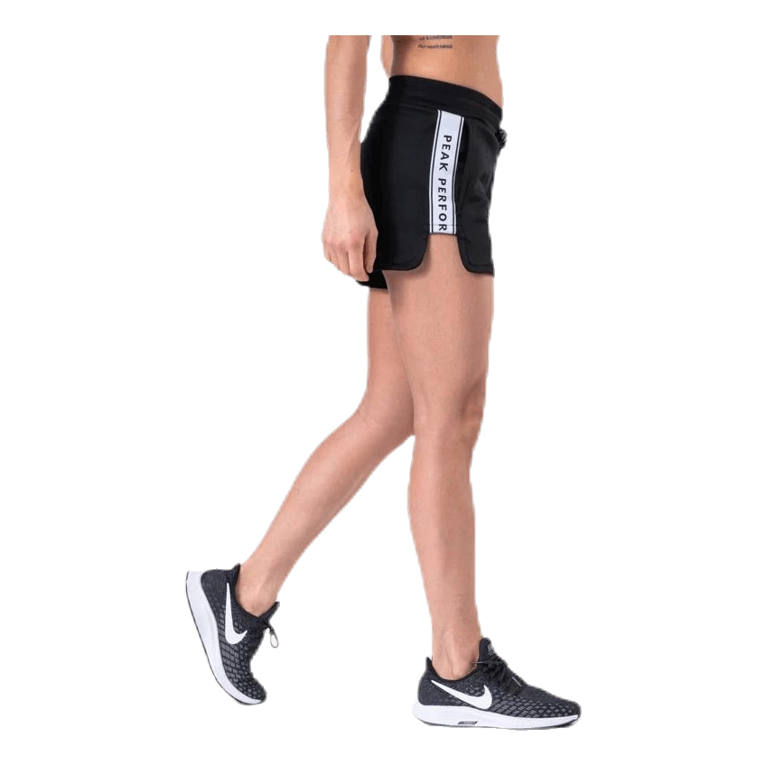 Peak Performance Tech Club Shorts Black 4 Peak Performance Tech Club Shorts Black - Image 2