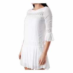 ONLY Tyra 3/4 Flare Short Dress Wvn White 9 ONLY Tyra 3/4 Flare Short Dress Wvn White -BJØRN BORG kauppa 5713617413075 005 1fb231d61c514c219138a5f3a10f3d04