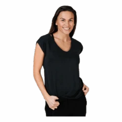 Pieces Kamala Tee Black