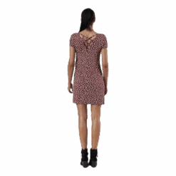 ONLY Bera Back Lace Up S/S Dress Red 8 ONLY Bera Back Lace Up S/S Dress Red -BJØRN BORG kauppa 5714909778384 006 9dd2cfd82ad54d8082f95b3a4a6b989a