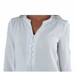 ONLY Eddie Detail L/S Top Wvn White 11 ONLY Eddie Detail L/S Top Wvn White -BJØRN BORG kauppa 5714918290730 005 738d9faa1bc74f66972813af17b9923c