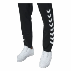 Hummel Hmlray 2.0 Tapered Pants Black 11 Hummel Hmlray 2.0 Tapered Pants Black -BJØRN BORG kauppa 60508 58 006