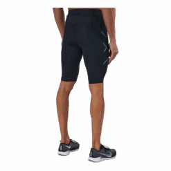 2XU Light Speed Compression Short Black/silver Sage Reflective 9 2XU Light Speed Compression Short Black/silver Sage Reflective -BJØRN BORG kauppa 60514 14 003