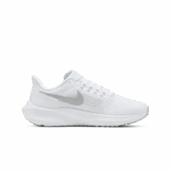 Nike Air Zoom Pegasus 39 Women's Road Running Shoes WHITE/METALLIC SILVER-PURE PLATINUM -BJØRN BORG kauppa 60670 75 003