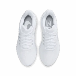 Nike Air Zoom Pegasus 39 Women's Road Running Shoes WHITE/METALLIC SILVER-PURE PLATINUM -BJØRN BORG kauppa 60670 75 005