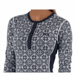 Kari Traa Rose Long Sleeve Shirt Blue -BJØRN BORG kauppa 7048652583826 004 107a3c081b864bc7ae2a2fd7d121bd31 94277ef9 3400 4426 b71c 4ee87b7e8a5a