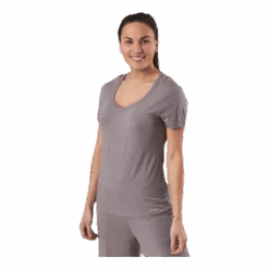 Calvin Klein Sophisticated Modal S/S V-Neck Beige -BJØRN BORG kauppa 8719852519951 004 e97ff0e7d0fa4f44b91b8590f5c9df56